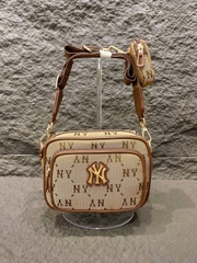 942 -  Túi MLB Monogram Jacquard New York Yankees - Beige - Code 7ACRMDA4 50BGS [HÀNG CHÍNH HÃNG]