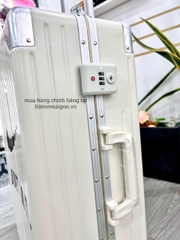 745 -  Vali Nike Just Do It - Size Cabin 22 Xách Tay - Trắng Kem [HÀNG CHÍNH HÃNG]