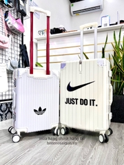 745 -  Vali Nike Just Do It - Size Cabin 22 Xách Tay - Trắng Kem [HÀNG CHÍNH HÃNG]