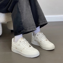 1030 -  Giày Nike Air Force 1 Low White Mini Gold Swooshes FV3654 111 [HÀNG CHÍNH HÃNG]