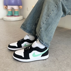 1059 -  Giày Nike Air Jordan 1 Low Green Glow 553560 131 [HÀNG CHÍNH HÃNG]