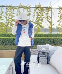 1070 -  Balo MLB NY Monogram Diamond Jacquard New York Yankees Gray - Xám - Code 3ABKM011N 50GRS [HÀNG CHÍNH HÃNG]