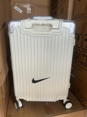 1086 -  Vali Nike Sneakers Silhouette 2024 Trắng Kem Size Cabin 22 Xách Tay  [HÀNG CHÍNH HÃNG]