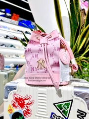 938 -  Túi MLB Monogram Bucket Bag New York Yankees - Hồng Pink- Code 7ACRMDE4-50PKL [HÀNG CHÍNH HÃNG]