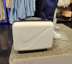 1099 -  Vali Nike Gift - Size Mini " mẫu quà tặng dành riêng VIP của hãng" [HÀNG CHÍNH HÃNG]
