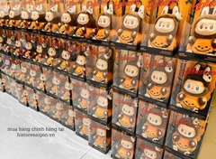 1200 - Labubu Halloween POPMART Labubu Bí Ngô The Monster Happy Halloween Party Series Sitting Pumpkin Vinyl Plus Pendent Size 15cm [HÀNG CHÍNH HÃNG]
