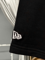 1238 - Quần New Era NY Đen Sọc Trắng [HÀNG CHÍNH HÃNG]