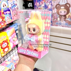 1324 - Labubu Queen Labubu Vàng - POPMART THE MONSTERS Let's Checkmate Series-Vinyl Plush Hanging Card 17cm Móc Treo Art Toy [CHÍNH HÃNG]
