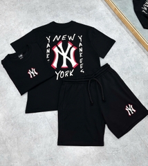 1536 - Áo New Era NY Viền Chữ Đỏ - Đen [HÀNG CHÍNH HÃNG]