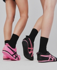 1602 - Giày Onitsuka Tiger Mexico 66 Black Dragon Fruit 1183C102-005 [HÀNG CHÍNH HÃNG]