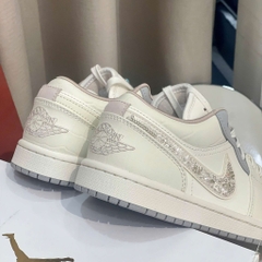 1806 - Giày Nike Air Jordan 1 Low Sail Soft Pearl IH7323-100 [HÀNG CHÍNH HÃNG]