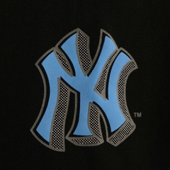 2146 - Áo New Era NY Gấu Hug Logo Đen [HÀNG CHÍNH HÃNG]