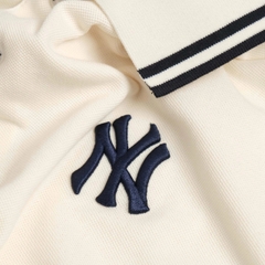 2774 - Áo Polo New Era NY Trắng Kem Thêu Xanh Navy [HÀNG CHÍNH HÃNG]