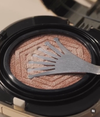 Set phấn cnp cao cấp tặng 2 lõi số 21 70kw (20ea)