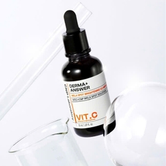 Tinh chất vitamin C mờ thâm dưỡng trắng CNP 50ml