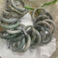 Vòng Đá Cẩm Thạch Đẹp Độc Đáo