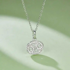 Dây Chuyền ESME ESHK0087 Cancer Kim Cương Đá Moissanite Bạc 925 Xi Kim 5 lớp