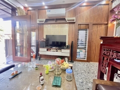 BÁN NHÀ ĐƯỜNG LÊ NGỌC HÂN P.PHỐ MỚI.