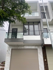 BÁN NHANH NHÀ FULL NỘI THẤT SỊN KOSY