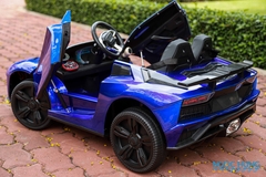Xe ô tô điện lamborghini có sơn LT-998