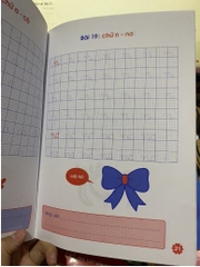 Combo 2 quyển Bé tập tô chữ cái - chữ số dành cho trẻ mẫu giáo.