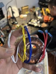 Củ Nguồn Biến Áp Của Micro Bóng Đèn Preamp Tube