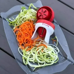Dụng cụ Nạo sợi rau củ Tupperware (cái)