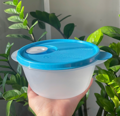 Hộp mát Tupperware 800ml quay lvs - thân trong nắp xanh