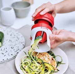 Dụng cụ Nạo sợi rau củ Tupperware (cái)