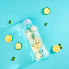 Bình Nước Tupperware 2L Có Vạch Chia Motivation