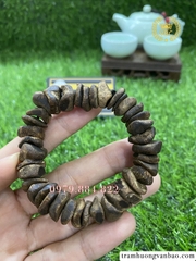 Vòng tay trầm hương Việt hàng hiếm Cận Chìm
