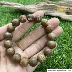 Vòng tay trầm hương Kiến Việt vân đẹp hạt tròn đều màu