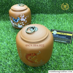Hũ đựng trà bằng gốm màu đỏ gạch, nhiều họa tiết khác nhau, cao 12cm