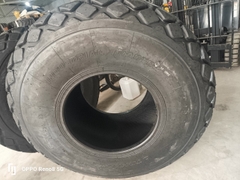Lốp xe lu 23.1-26 hiệu ARMOUR
