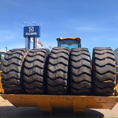 Lốp theo xe 23.5-25 nhãn hiệu XCMG,
