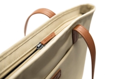 tui-xach-tomtoc-usa-tote-handbag-for-macbook-16-t23l1-a53e2