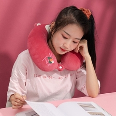 Gối cổ chữ U gấu dâu Lotso đỏ hồng