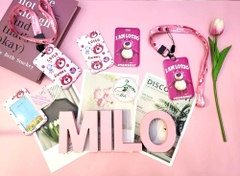 Thẻ tên gấu Lotso cute kèm dây đeo thẻ