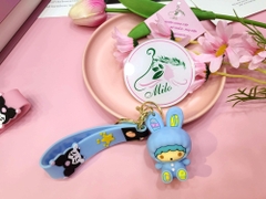 Móc khóa búp bê Sanrio Kuromi Melody Cinnamonroll kèm dây đeo chữ Happy