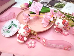 Móc khóa Hello kitty hồng kèm dây đeo chữ my melody