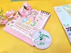 Lịch để bàn hoạt hình cute có ghi chú và sticker