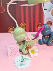 Đèn ngủ để bàn hình gấu Bearbrick có ống cắm bút