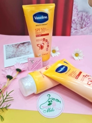 Sữa dưỡng thể trắng da Vaseline 50x SPF50+++ - 300ml