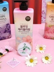 Sữa tắm On The Body Blooming Cherry Blossom (Hàn Quốc) - 900g