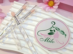 Cọ trang điểm môi, mắt đa năng có nắp đậy chống bụi (hồng)