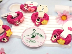 Cột tóc thun sticker nổi gấu dâu Lotso (hồng sen)