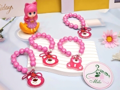 Móc khóa gấu dâu Lotso kim tuyến dạng hạt chuỗi
