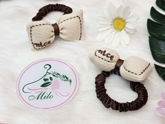 Cột tóc đính nơ hoa + tai thỏ (màu trà sữa) - kiểu 2