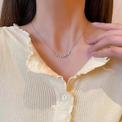Dây chuyền mặt viền hoa