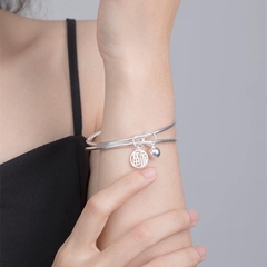 Vòng tay đôi phối chuông và họa tiết